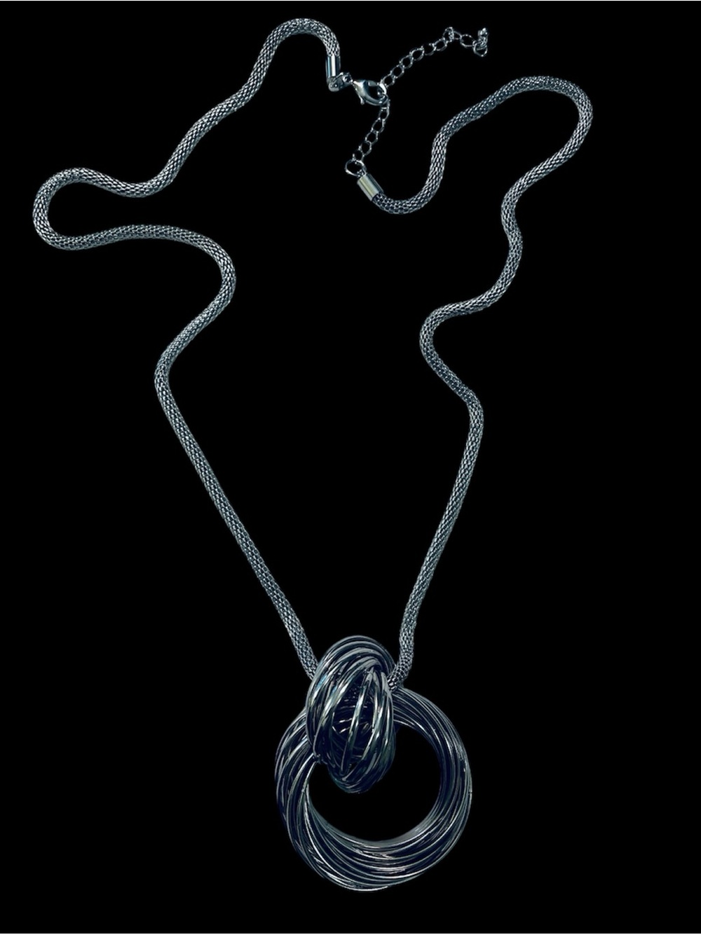 Estate Silver-plated Double Interlocked Circles Pendant Necklace